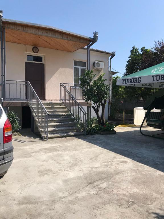 Гостевой Дом С Садом Hotel Gagra Eksteriør billede
