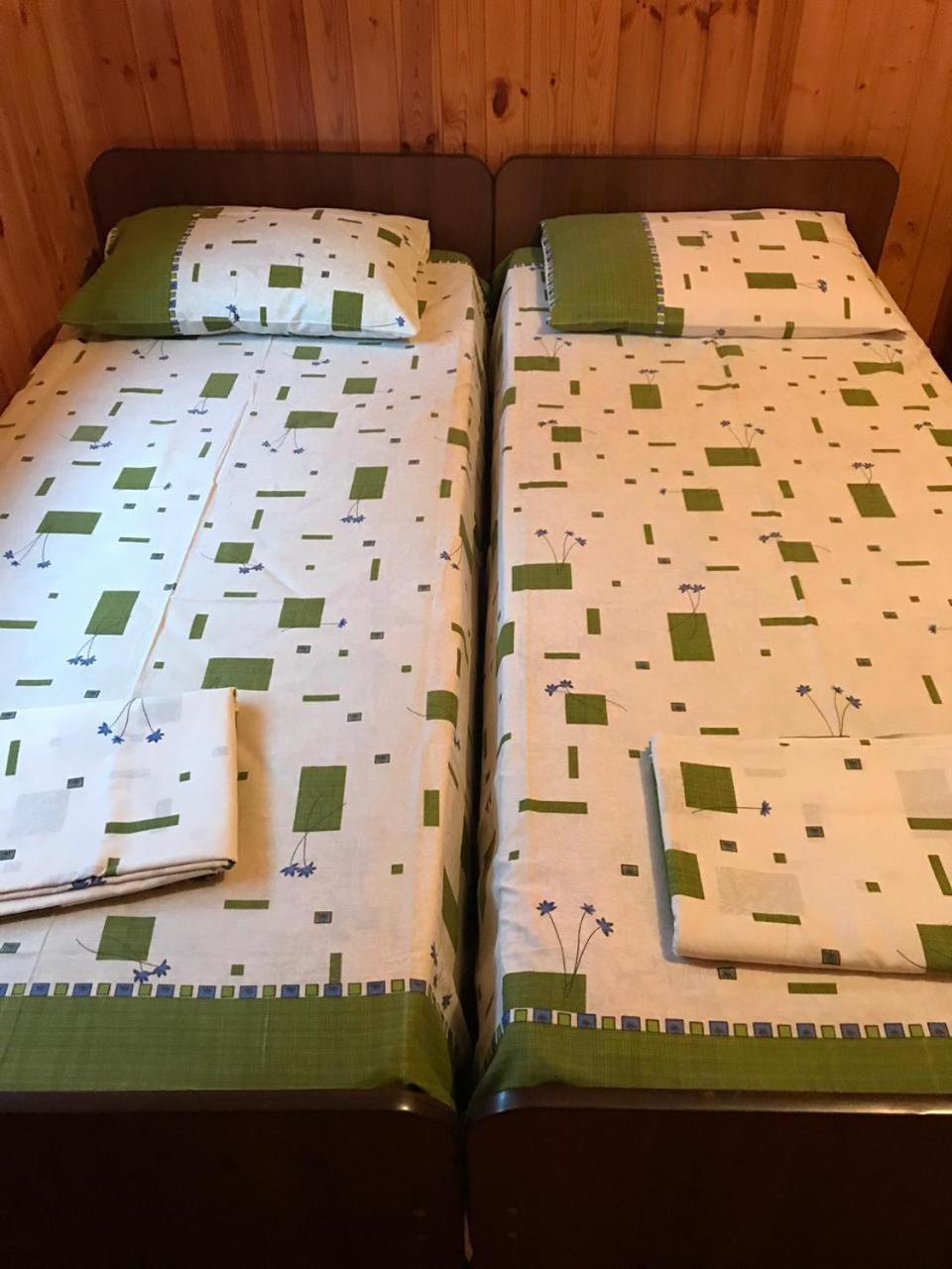 Гостевой Дом С Садом Hotel Gagra Eksteriør billede