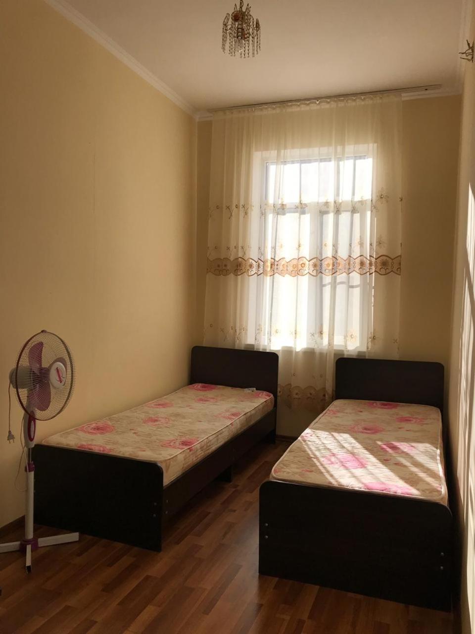 Гостевой Дом С Садом Hotel Gagra Eksteriør billede
