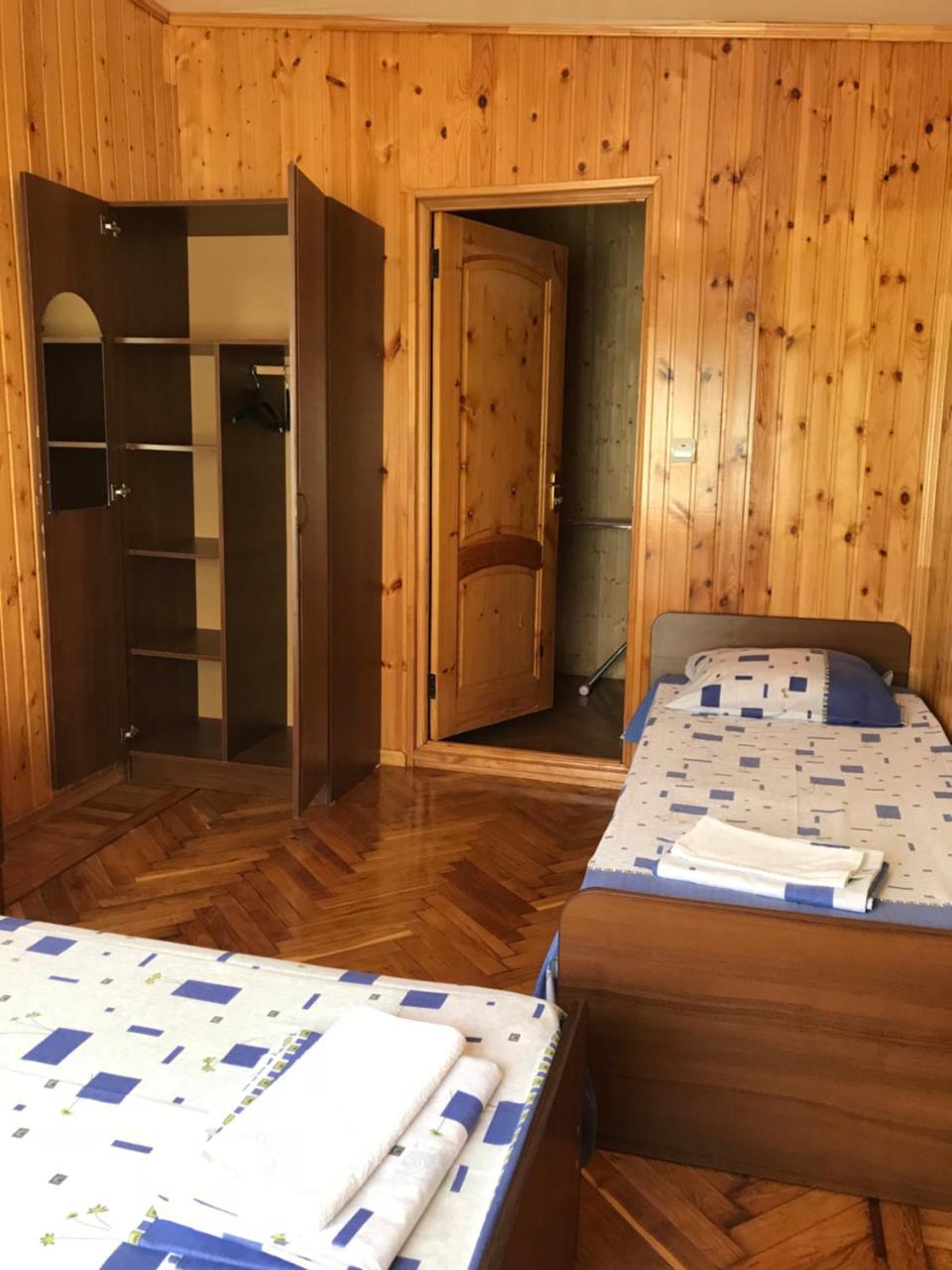 Гостевой Дом С Садом Hotel Gagra Eksteriør billede