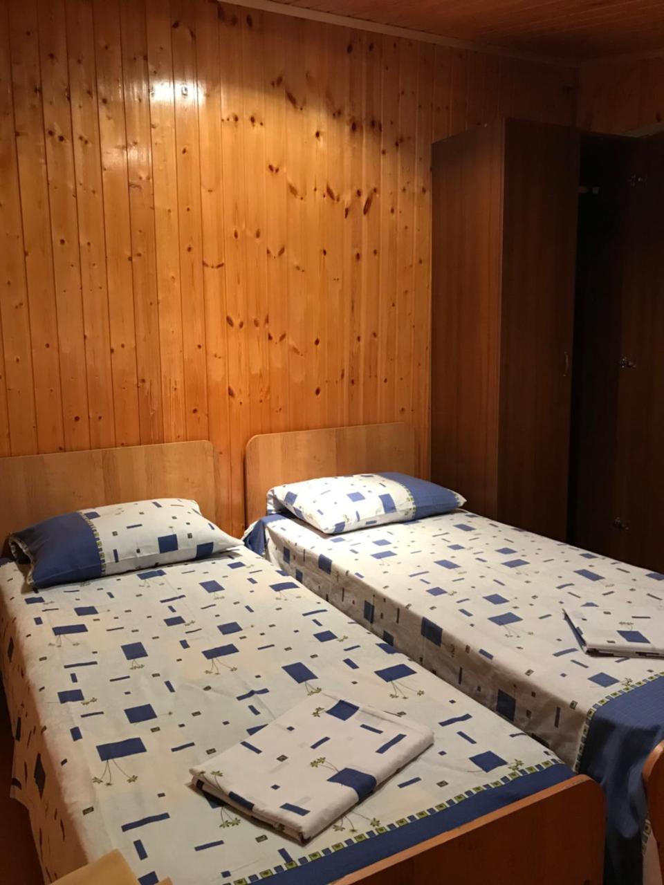 Гостевой Дом С Садом Hotel Gagra Eksteriør billede